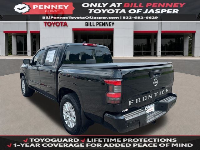 2023 Nissan Frontier SV