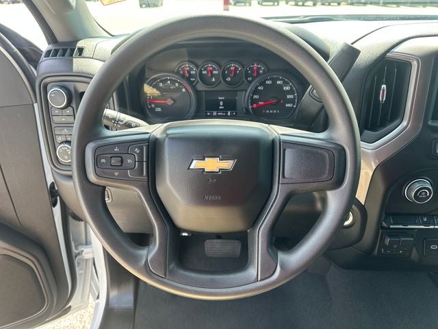 2024 Chevrolet Silverado HD Custom