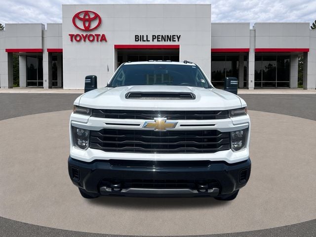 2024 Chevrolet Silverado HD Custom