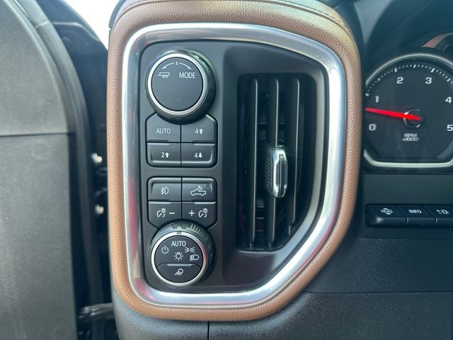 2022 Chevrolet Silverado HD High Country