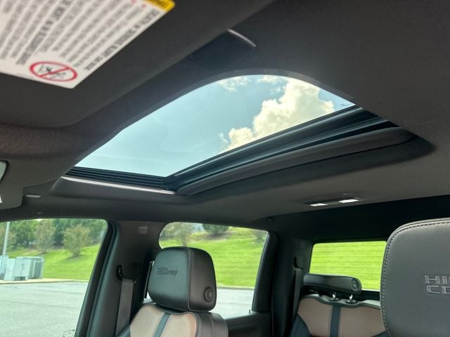 2022 Chevrolet Silverado HD High Country