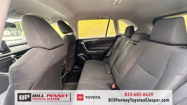 2020 Toyota RAV4 LE