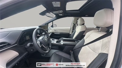 2025 Toyota Sienna Platinum 7 Passenger