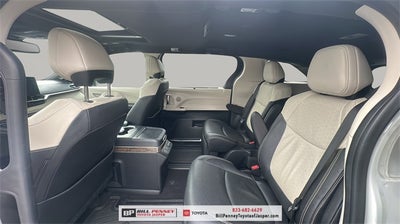 2025 Toyota Sienna Platinum 7 Passenger