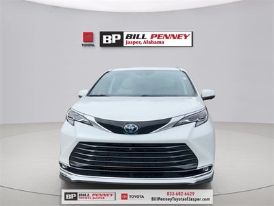 2025 Toyota Sienna Platinum 7 Passenger