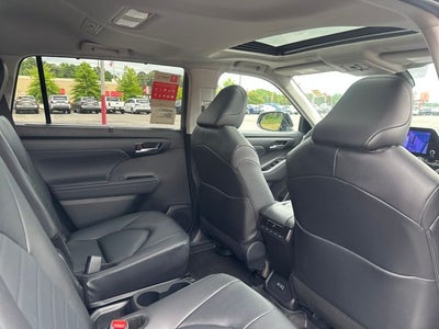 2026 Toyota Highlander Hybrid XLE