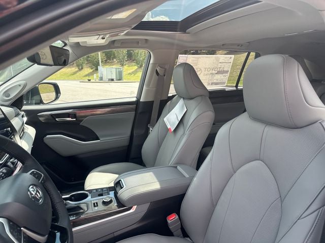 2026 Toyota Highlander Limited