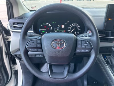 2026 Toyota Sienna LE