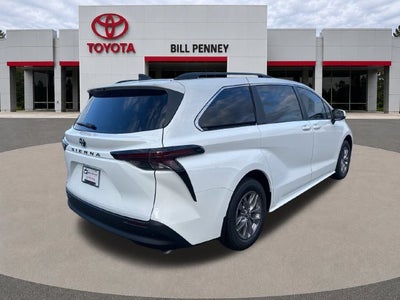 2026 Toyota Sienna LE