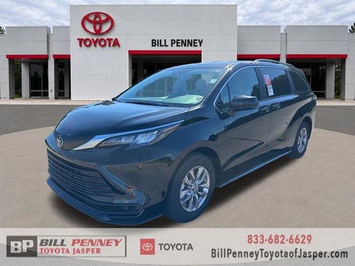 2026 Toyota Sienna LE 8 Passenger