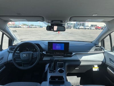 2026 Toyota Sienna LE 8 Passenger