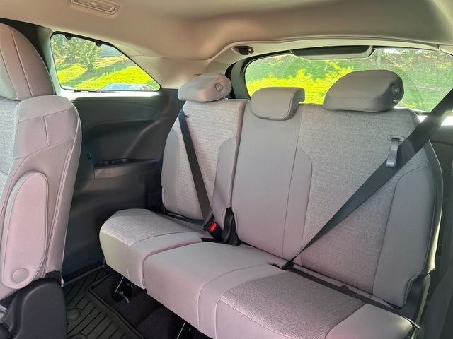 2026 Toyota Sienna LE 8 Passenger