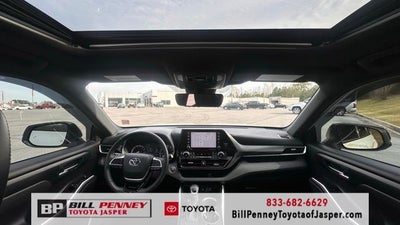 2022 Toyota Highlander XSE