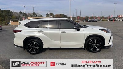 2022 Toyota Highlander XSE