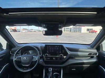 2021 Toyota Highlander XSE
