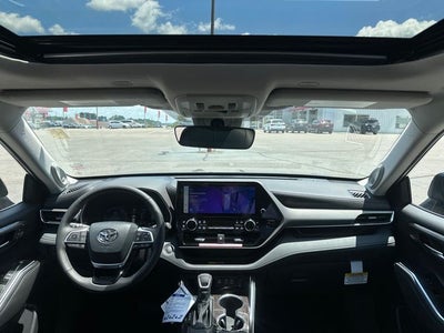 2026 Toyota Highlander Hybrid Limited