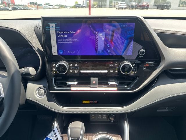 2026 Toyota Highlander Hybrid Limited