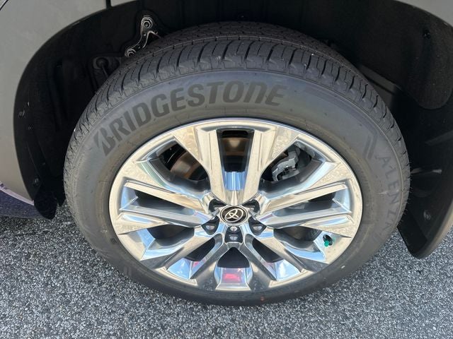 2026 Toyota Highlander Hybrid Limited