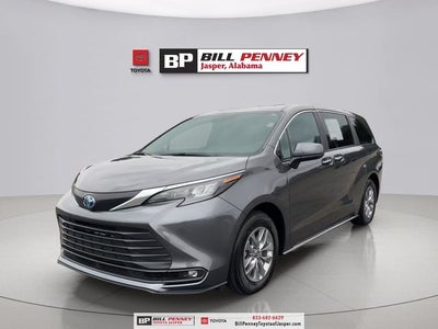 2025 Toyota Sienna XLE 7 Passenger