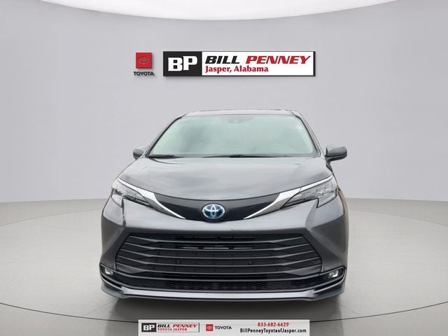 2025 Toyota Sienna XLE 7 Passenger