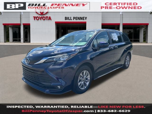 2025 Toyota Sienna XLE 8 Passenger