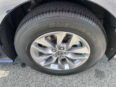 2025 Toyota Sienna XLE 8 Passenger