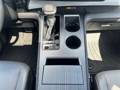 2025 Toyota Sienna XLE 8 Passenger