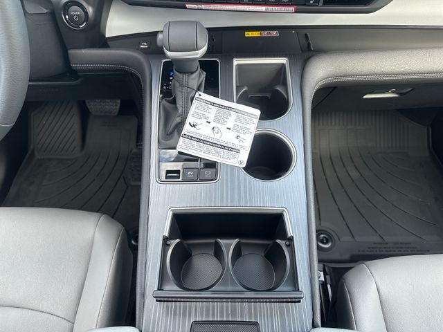 2026 Toyota Sienna XLE 8 Passenger
