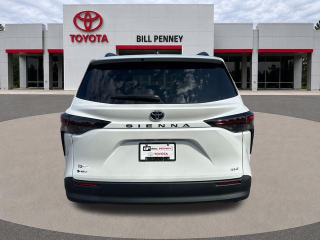 2026 Toyota Sienna XLE 8 Passenger