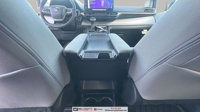 2026 Toyota Sienna XLE 8 Passenger