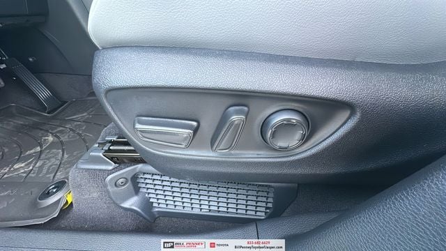 2026 Toyota Sienna XLE 8 Passenger