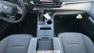 2026 Toyota Sienna XLE 8 Passenger