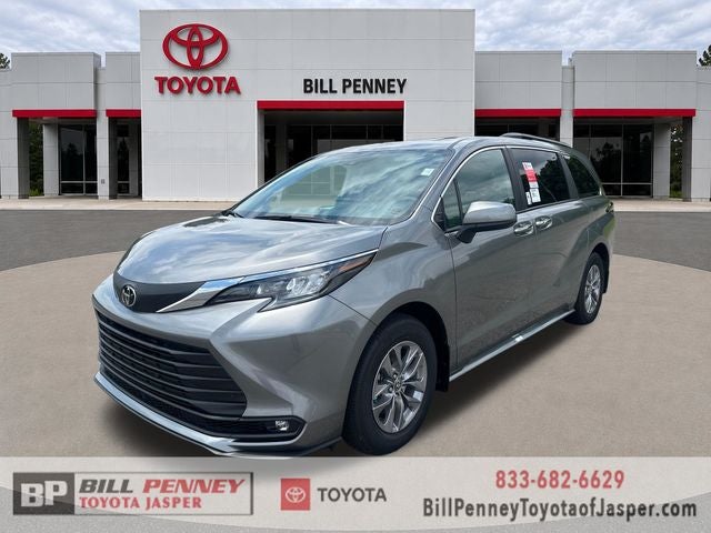 2026 Toyota Sienna XLE 8 Passenger