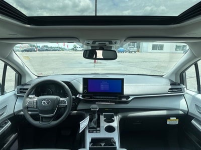 2026 Toyota Sienna XLE 8 Passenger