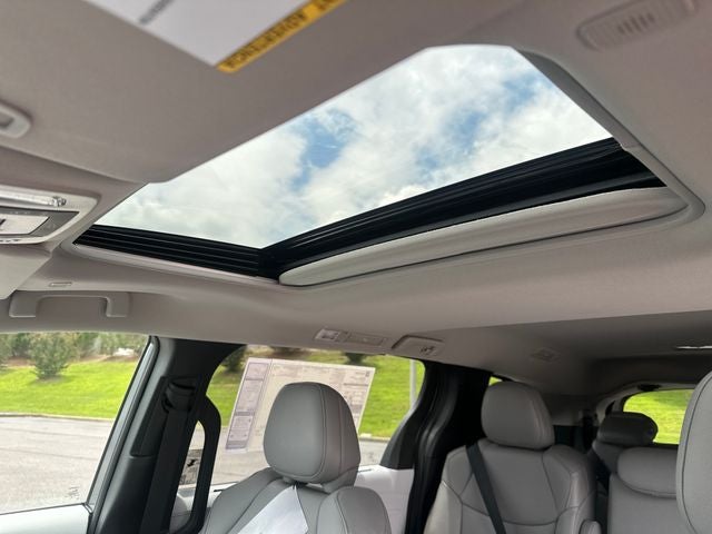2026 Toyota Sienna XLE 8 Passenger