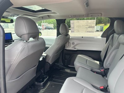 2026 Toyota Sienna XLE 8 Passenger