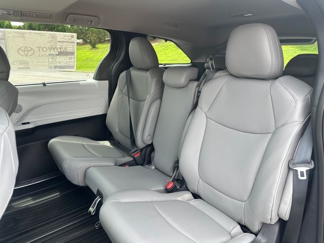 2026 Toyota Sienna XLE 8 Passenger