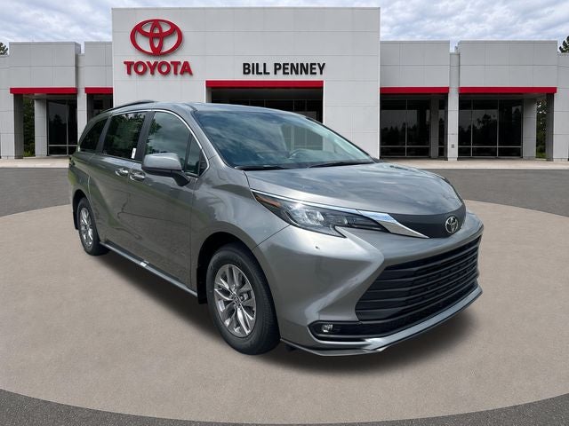 2026 Toyota Sienna XLE 8 Passenger