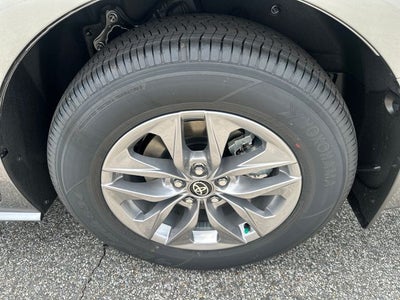 2026 Toyota Sienna XLE 8 Passenger