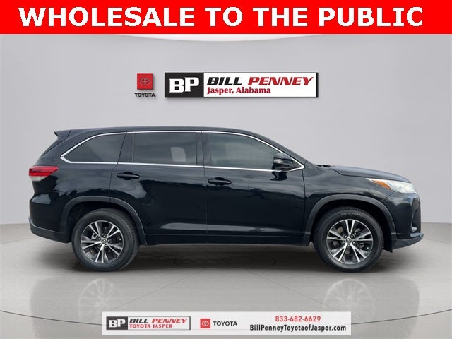 2017 Toyota Highlander LE