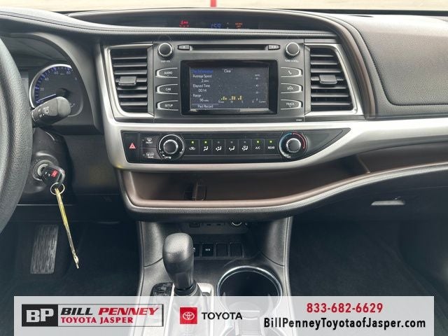 2019 Toyota Highlander LE