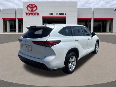 2022 Toyota Highlander LE