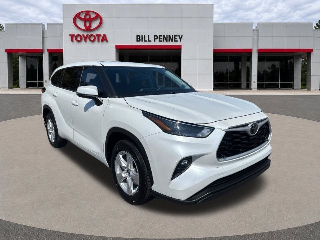 2022 Toyota Highlander LE