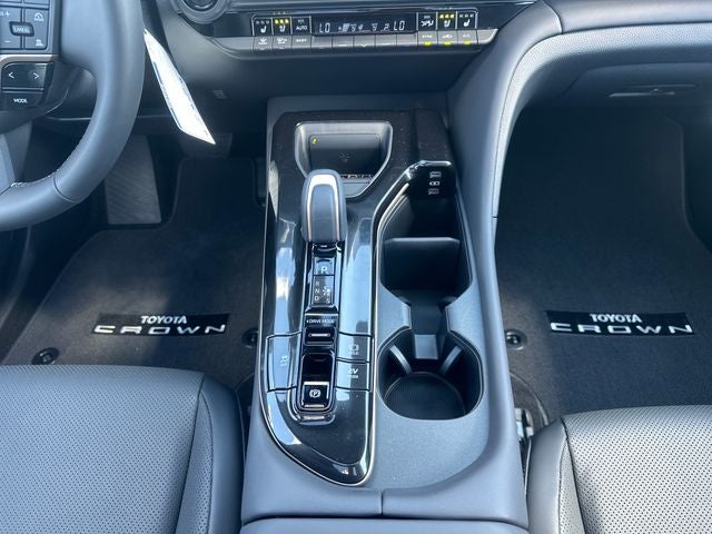 2026 Toyota Toyota Crown Signia Limited