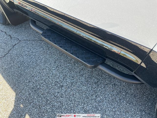 2024 Land Rover Defender 90 X-Dynamic SE