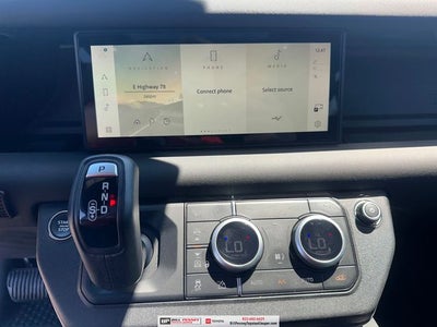 2024 Land Rover Defender 90 X-Dynamic SE