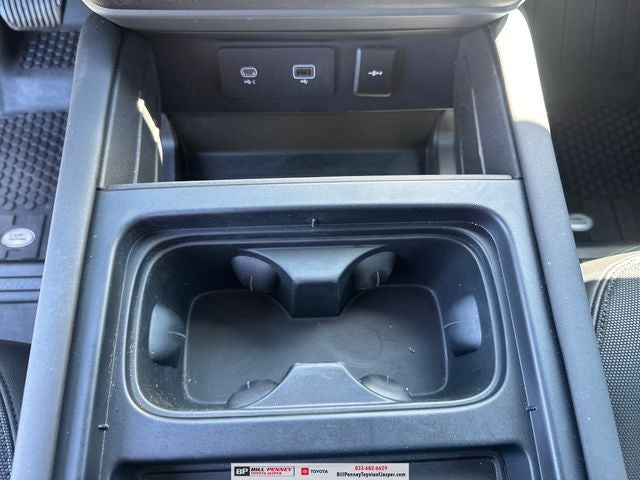 2024 Land Rover Defender 90 X-Dynamic SE