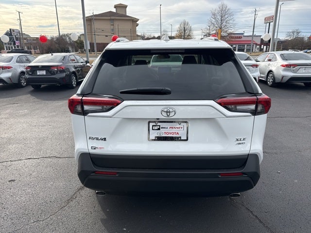 2025 Toyota RAV4 XLE
