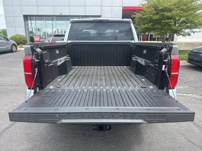 2026 Toyota Tacoma Hybrid TRD Off Road
