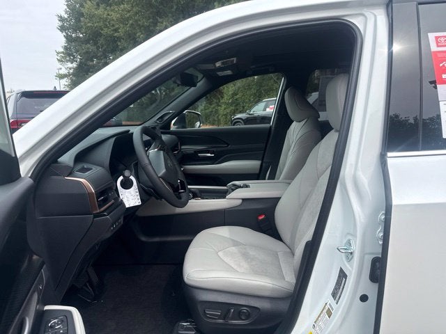 2026 Toyota Grand Highlander Hybrid MAX Platinum